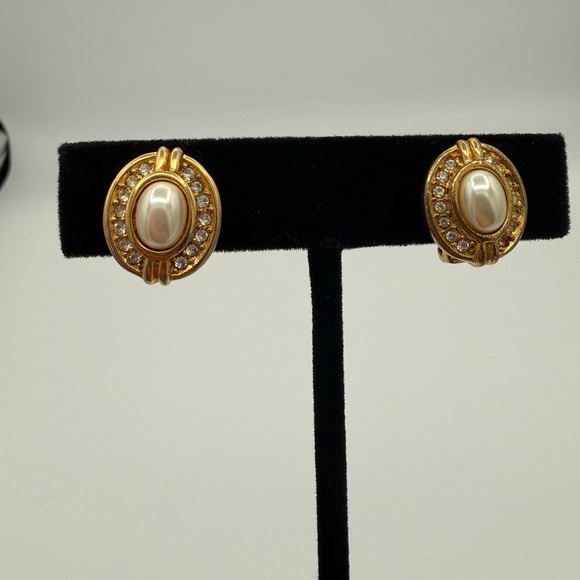 Burberry Jewelry - Vintage Burberry Pearl & Crystal Clip-on Earrings
